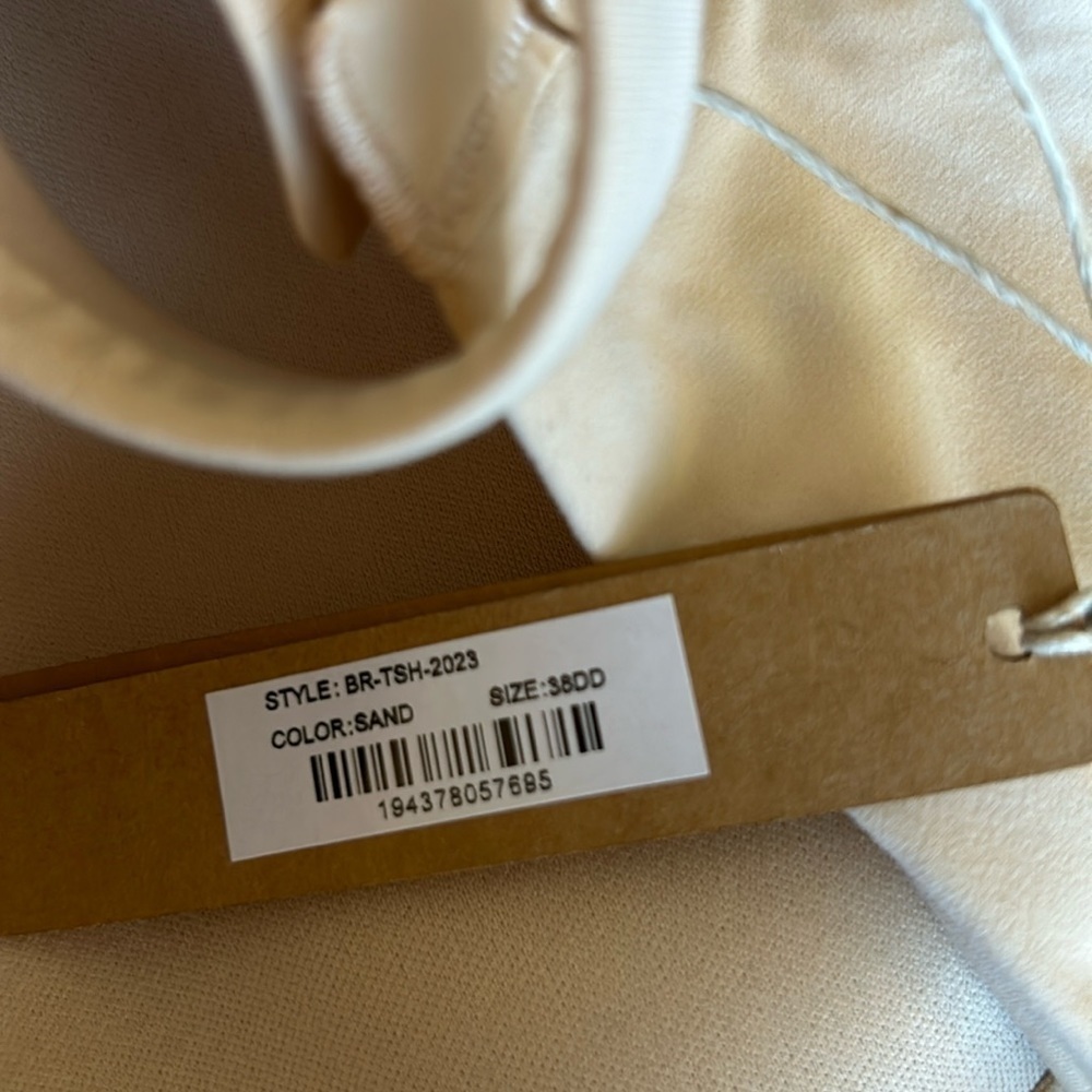 SKIMS Fits Everybody Tshirt Bra Sand NWT size 32D (2294) - Picture 2 of 2